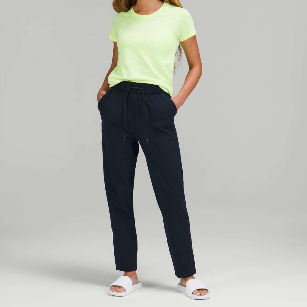NWT lululemon Stretch HR 7/8 Pant